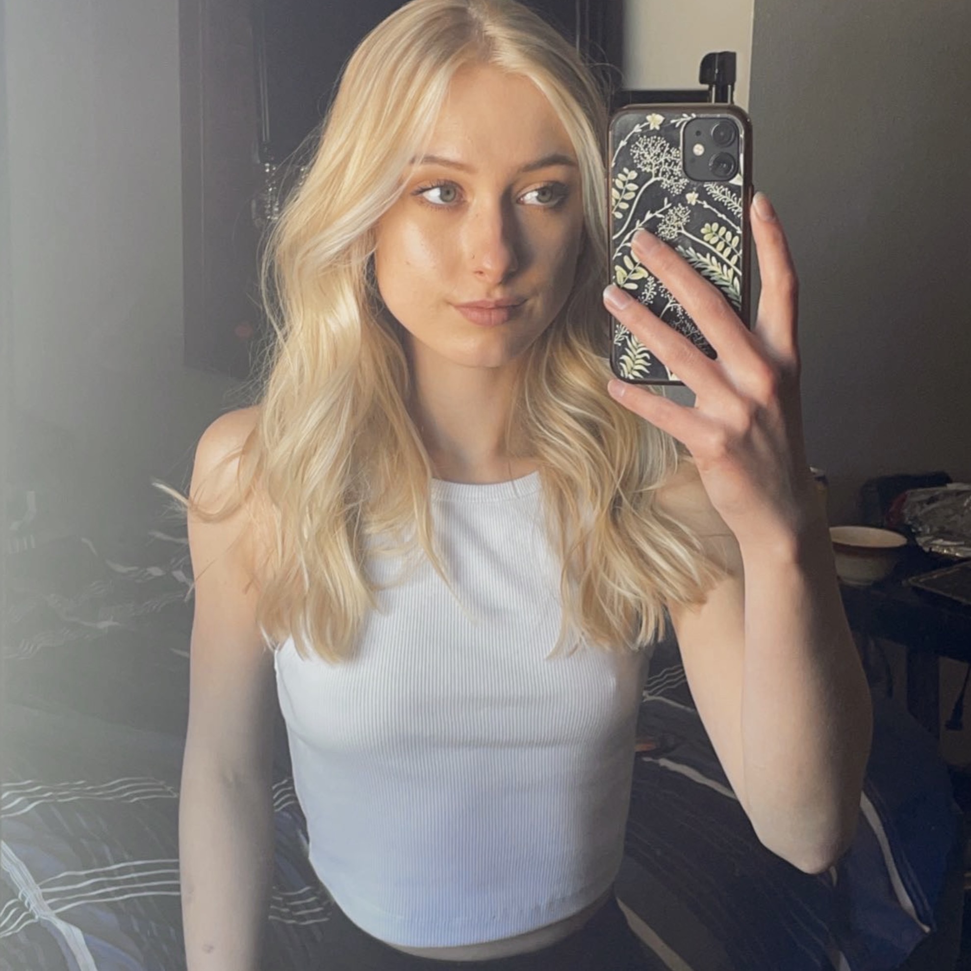 Emmababy4220 08012024 Onlyfans SiteRip Vipergirls cc