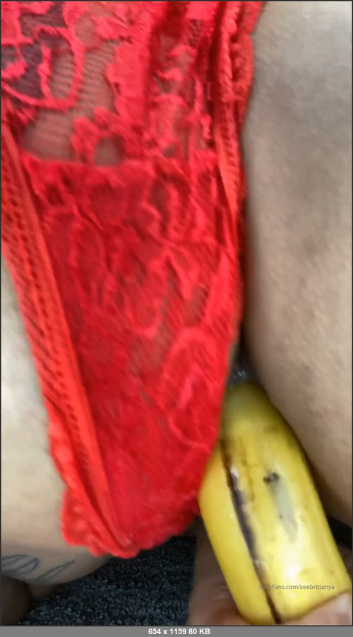 MEGA-FANS – seebrittanya-31-10-2020-Got my Virgin Asshole Fucked with this Huge Banana Cock