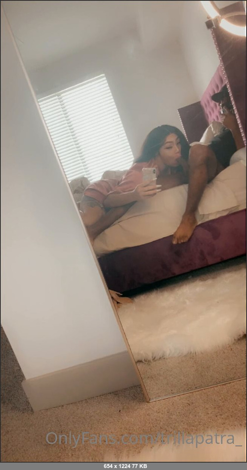 MEGA-FANS – trillapatra-04-10-2020-He was jus a text away