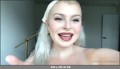 MEGA-FANS – ryleegray 02-08-2021 177847083 what does that mouth do  I love how much you love my hot sexy mouth … let me show off my sexy lips dressed in red lipstic