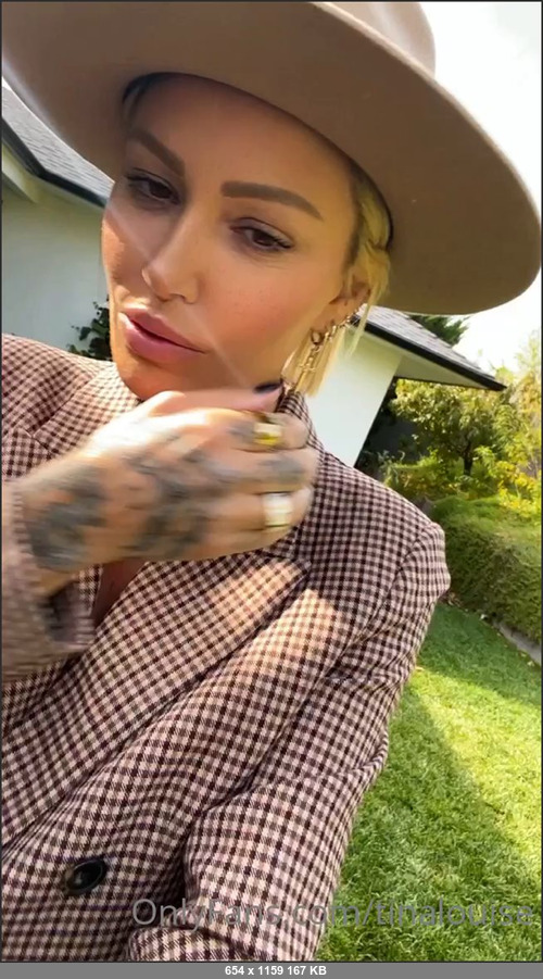 MEGA-FANS – tinalouise-24-11-2021-and now were off to walk the pup  then going to my photoshoot and I seriously cant wait to show you all the magic Im creating for you  are you excite