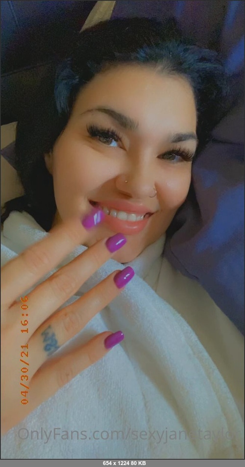 MEGA-FANS – tattedbaddie69-30-04-2021-Feeling a bit under the weather… but heres my nails purple    Tell me what you think  thanks for your votes
