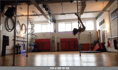 MEGA-FANS – xxmelodyxx31xx-02-09-2020-Old dancing vid )