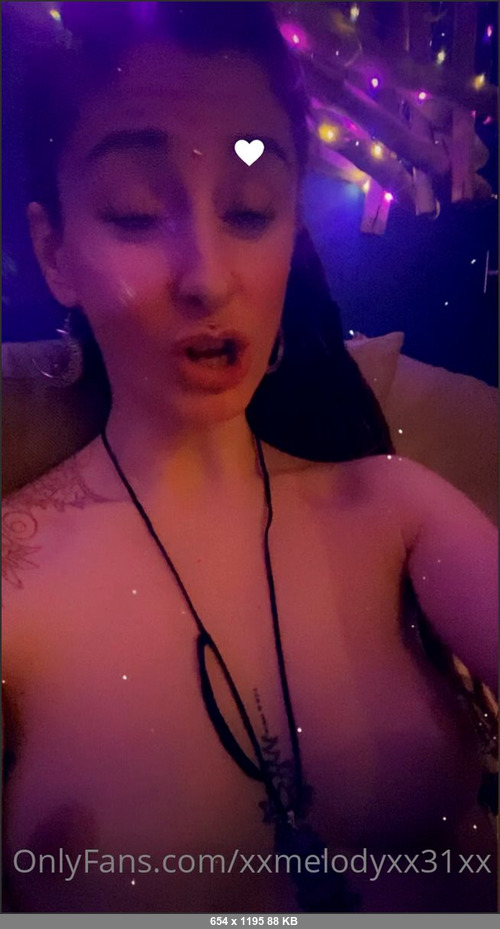 MEGA-FANS – xxmelodyxx31xx-07-04-2021-Joke of the day… press play