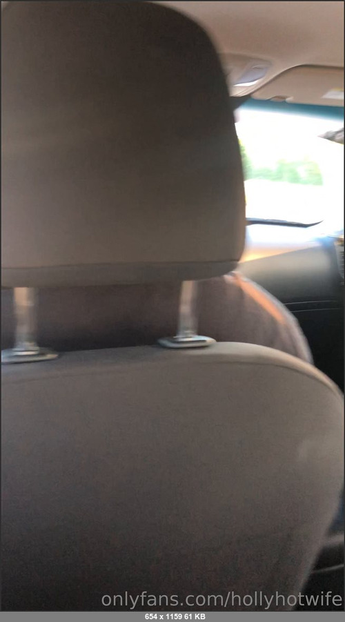 MEGA-FANS – hollyhotwife-15-05-2019-Typical Holly Uber ride