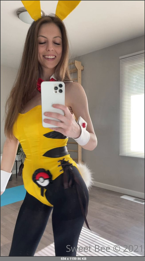 MEGA-FANS – sweetbeefree-31-10-2021-Pumpkin spice this pussy baby happy Halloween