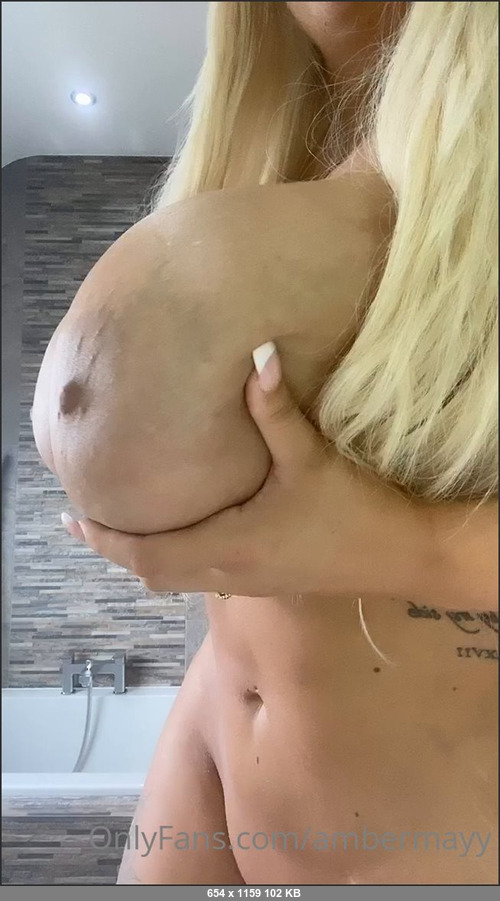 MEGA-FANS – ambermayy-01-08-2020-My shower dildo getting lost in between my tits wanna see what happened after  Dm me for the video