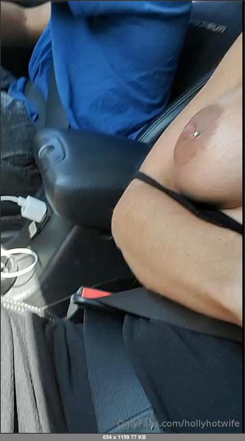 MEGA-FANS – hollyhotwife-23-09-2019-I always sit in the front seat of an Uber and apparently dont even care what they see anymore