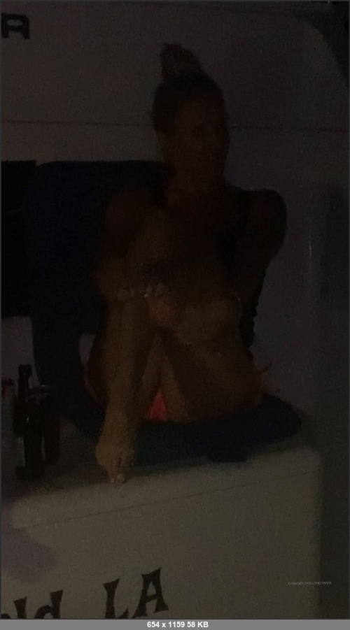 MEGA-FANS – hollyhotwife-25-03-2020-Bayou Barbie  ,Kajun Ken would like a pack of Marlboro Lights   some Mike   Ikes. Shes gonna show ya it all for em