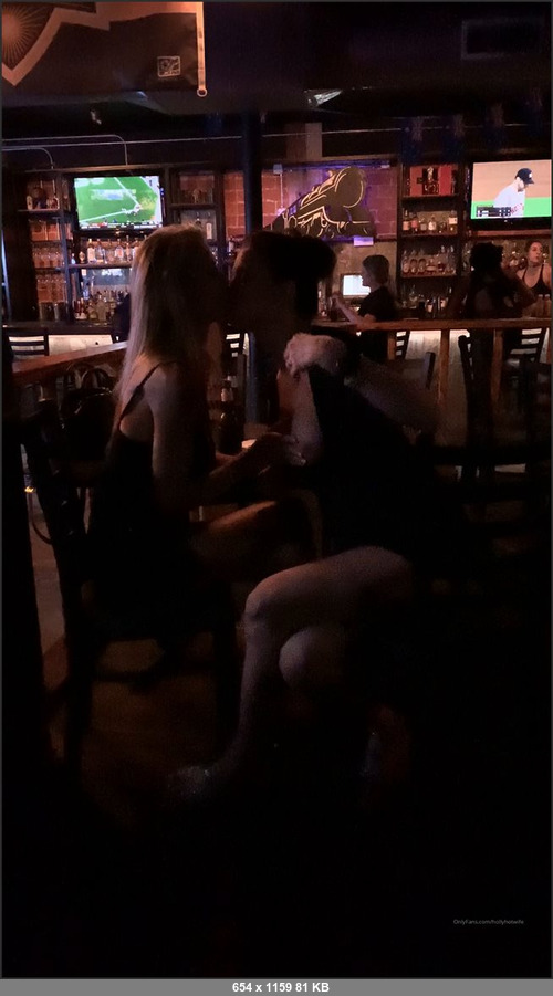 MEGA-FANS – hollyhotwife-29-09-2019-So they just started making out and pulled their tits out….everyones watching