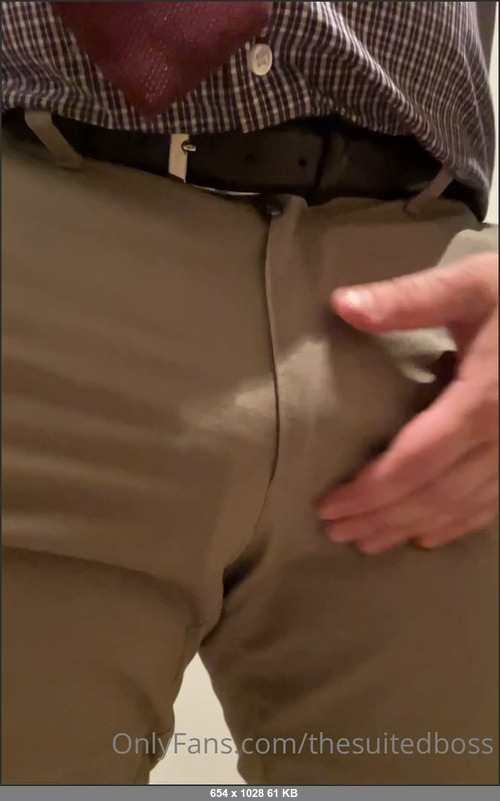 MEGA-FANS – thesuitedboss-22-06-2021-How about me in khakis, wonder if my colleagues would notice if it gets hard. Thanks to Emilio for the suggestion  hope you liked it. khakis bulge work