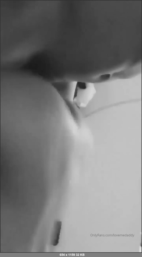 MEGA-FANS – thetsindiafrost-02-03-2020-Omg I found this throwback of daddy fucking the hell out of me omg