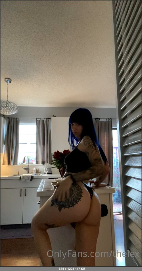 MEGA-FANS – thelex-17-01-2021-Anyone else suddenly craving a Coca Cola