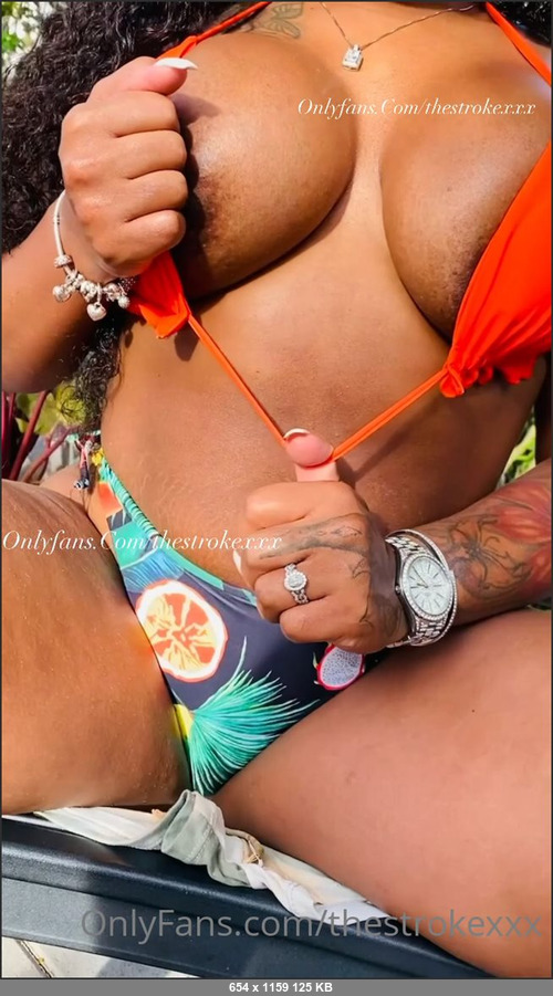 MEGA-FANS – thestrokexxx-04-06-2021-Pool side