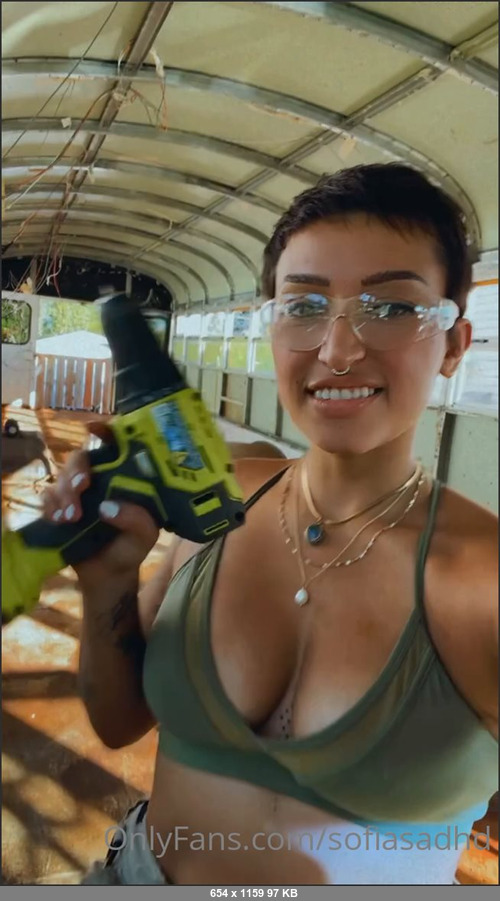 MEGA-FANS – sofiasadhd-03-09-2021-Swipe to reveal my bouncing tities while I work on the bus  Ps  This post is at a lower price on my Fansly  https   fansly.com post 2902922659836805