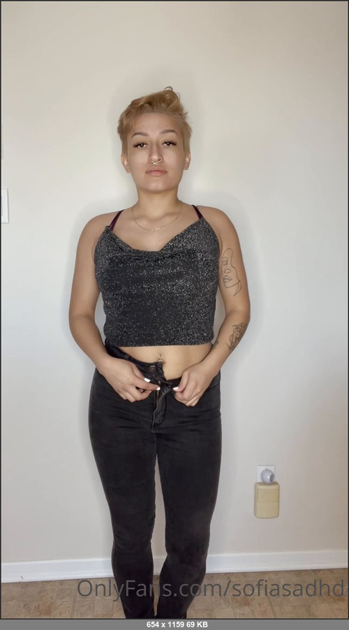 MEGA-FANS – sofiasadhd-08-04-2021-Decided to film a classic striptease and have fun with my tits after Unlock to enjoy