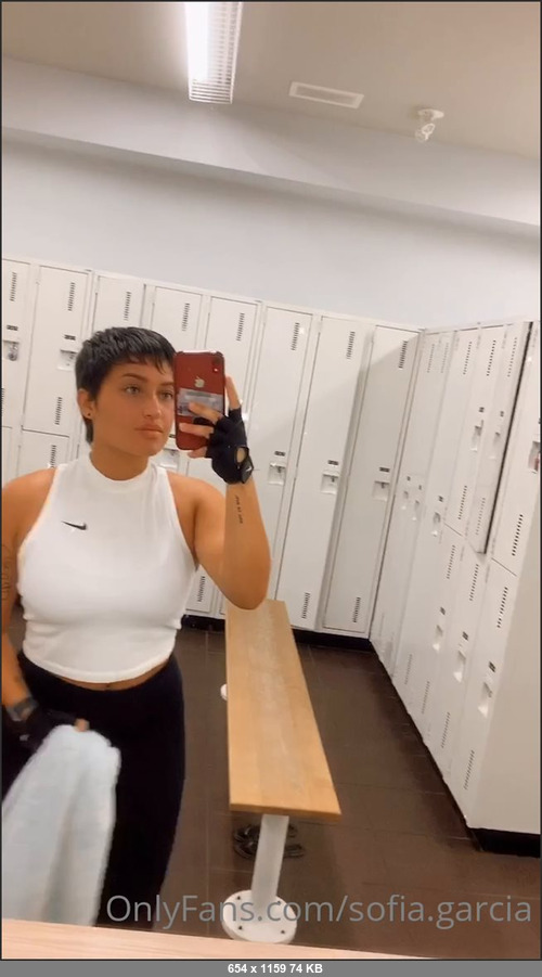 MEGA-FANS – sofiasadhd-18-11-2020-Good morning my darlings