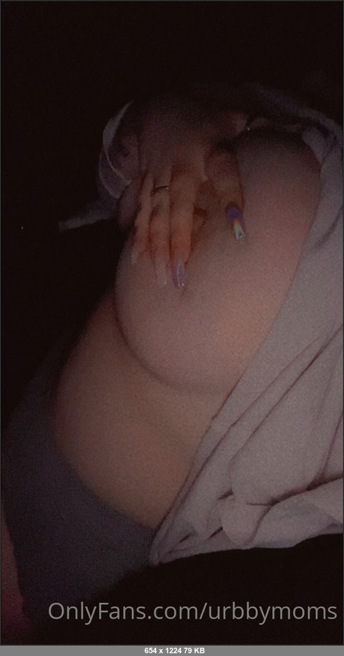 MEGA-FANS – urbbymoms-17-05-2021-