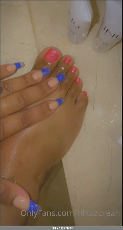 MEGA-FANS – rifkazorean 23-09-2020 51799553 Anyone present with a foot fetish