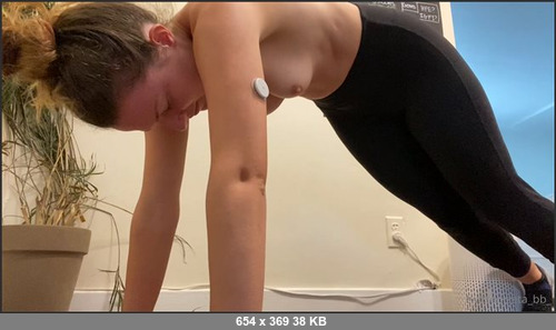 MEGA-FANS – zetabb-10-09-2020-so you know how in yoga you do the cat pose  do this while in a push up position. you can also use your knees if youre unable to do a complete pushup position. als