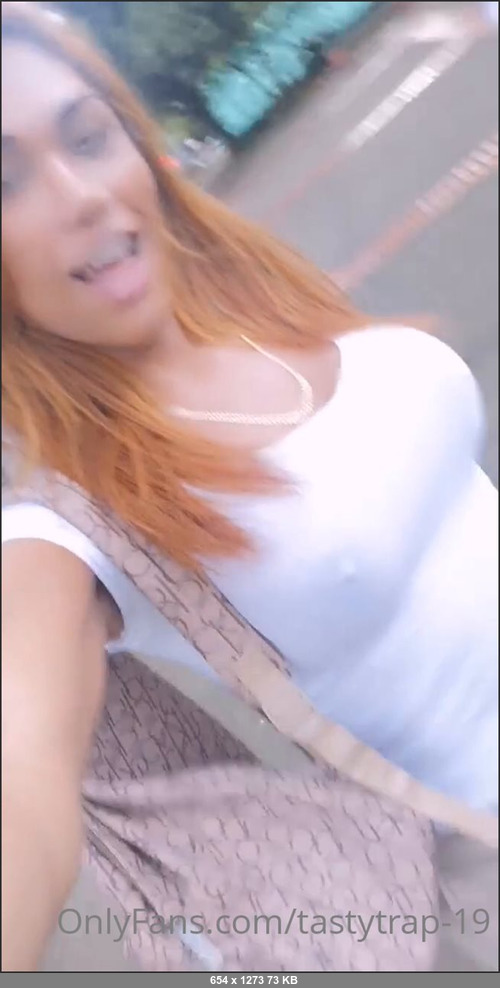 MEGA-FANS – tastytrap-19-13-08-2021-Is so cold  outside and my nipples know this is