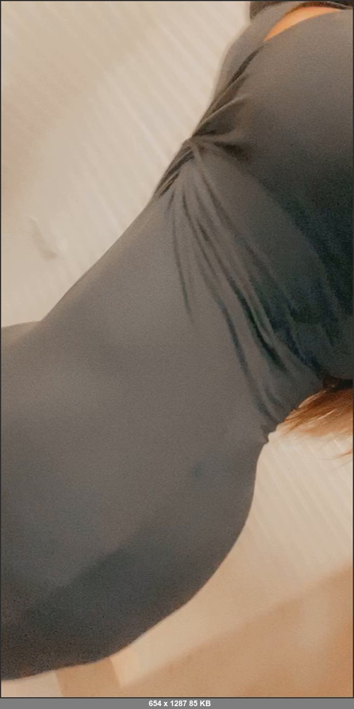 MEGA-FANS – siennablack20 31-12-2019 10935175 Wanna c what I havent got underneath