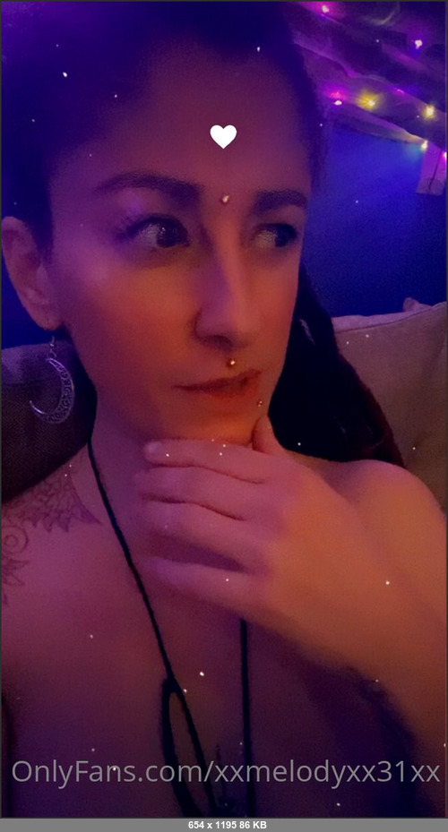 MEGA-FANS – xxmelodyxx31xx-08-04-2021-Joke of the day… press play