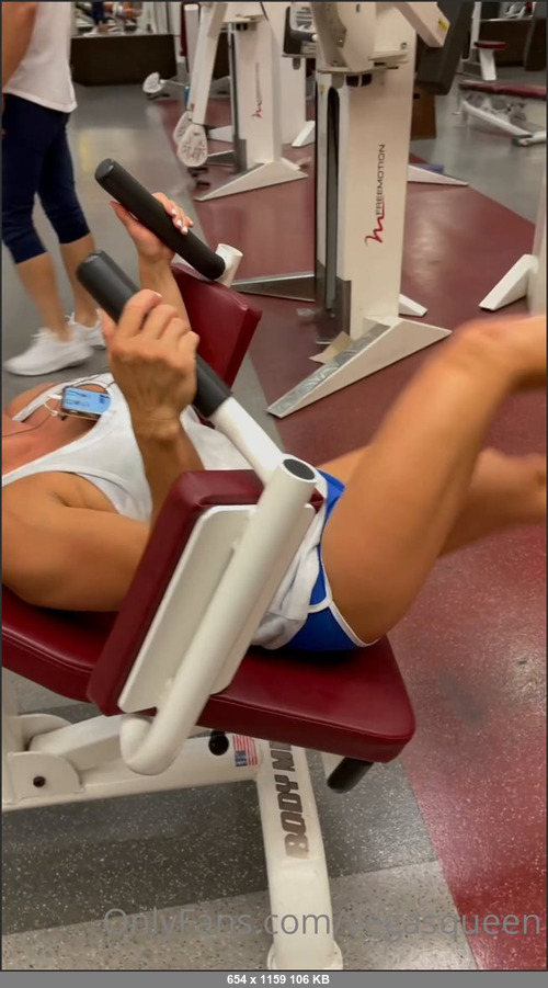 MEGA-FANS – vegasqueen-12-06-2021-Worked on shoulders traps and biceps. Odd combo, but its what the body called for. I always combine trap work with shoulders since they all tie in together. I