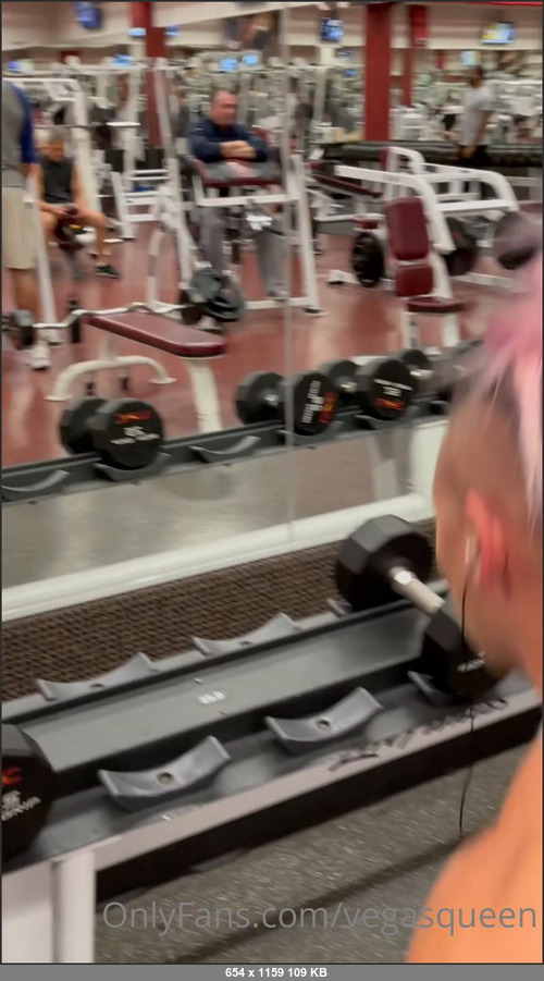 MEGA-FANS – vegasqueen-17-07-2021-Just a good mix of all upper body. These days I want my upper body to NOT get any bigger. I we have a tendency to  go hard  no matter what and I have to realize