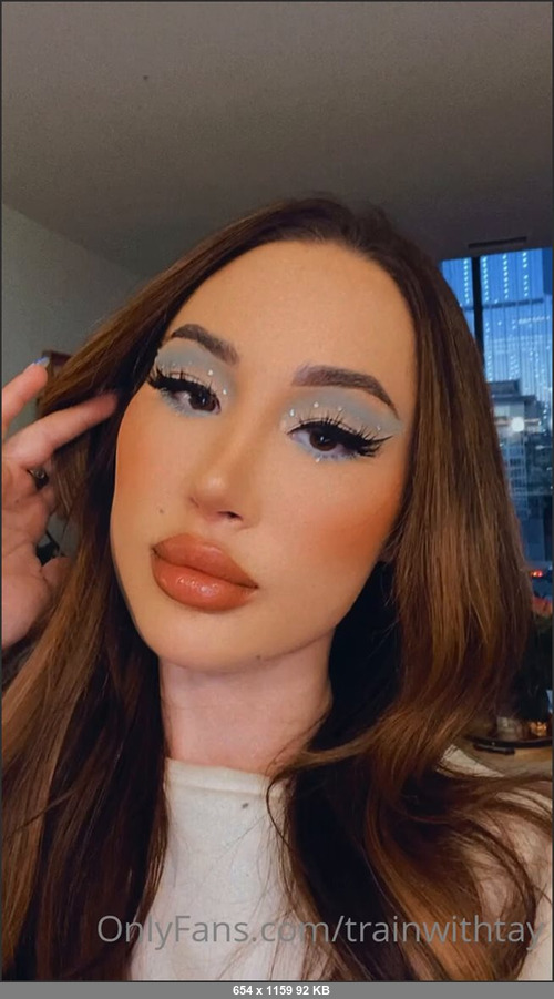 MEGA-FANS – trainwithtay-03-11-2021-Princess for the night  do you know who I am