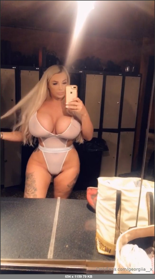 MEGA-FANS – ambermayy-05-10-2019-