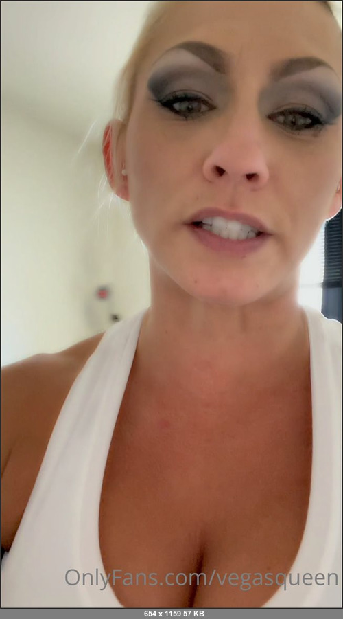 MEGA-FANS – vegasqueen-29-04-2021-Stoppin in to say hello  and what Ive been up to. Been a rough week. Relaxing, hangin out, NOT being productive is really tough and sucks actually. I h