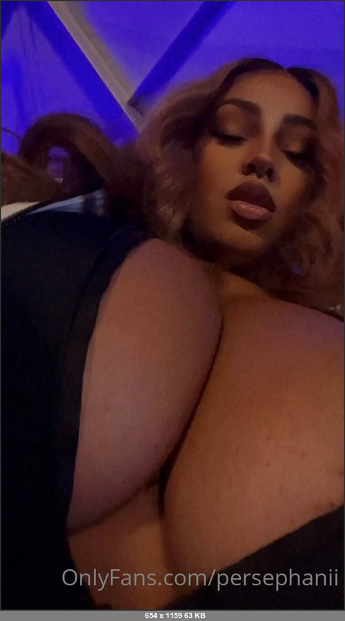 MEGA-FANS – persephanii-14-12-2021-Its been awhile, freebie