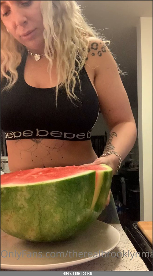 MEGA-FANS – therealbrooklynmadison-07-05-2020-I had fun on webcam with you guys making pineapple juice. Cant wait to have my pussy ate when daddy wakes up.