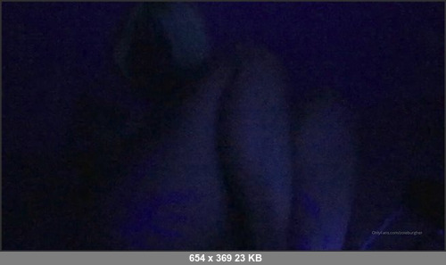 MEGA-FANS – zoieburgher-03-04-2020-