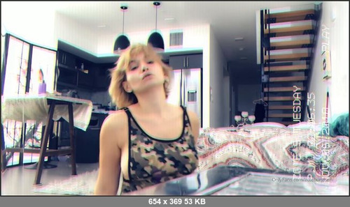 MEGA-FANS – zoieburgher-04-01-2020-Time for you to watch me Strip Description In this video you will watch me strip and shake my ass for you ) Duration 3 37 Timestamps 0 1 00 Come Spy on me while I s