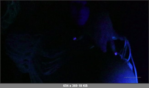 MEGA-FANS – zoieburgher-04-04-2020-Enjoy this extended clip. I love to make more cinematic content like this. Please tip 5 if youd like to see more content like this, and Ill keep making it providing