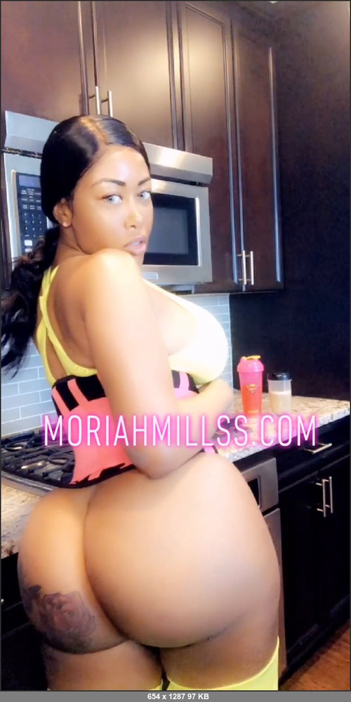 MEGA-FANS – moriahmillss 26-03-2019 3658706 Fun twerk before my workout do u want to be my boyfriend