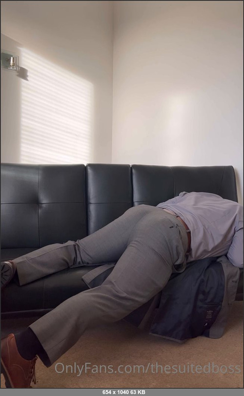 MEGA-FANS – thesuitedboss-29-12-2021-Its the humping Wednesday, have you done yours today