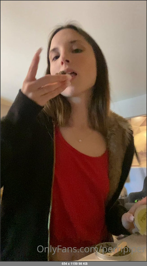 MEGA-FANS – perripiper-08-05-2021-Happy dances for yummy food