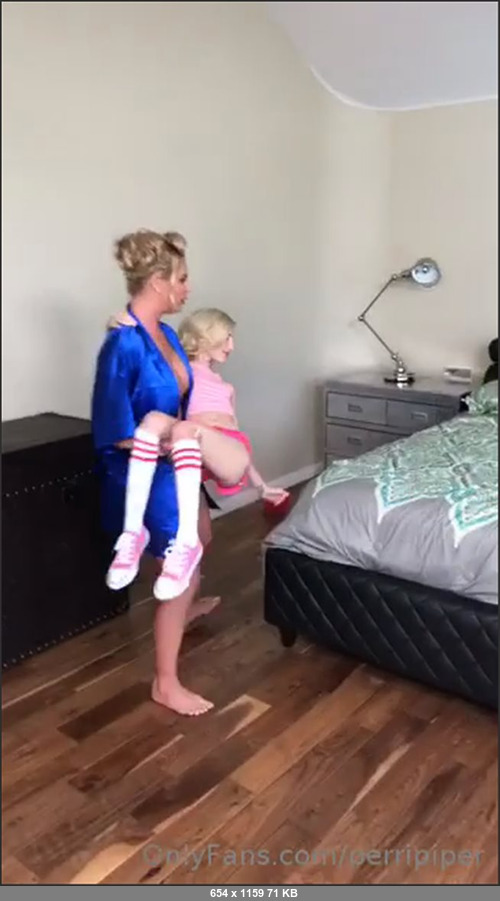 MEGA-FANS – perripiper-28-10-2019-More BTS with phoenixmarie