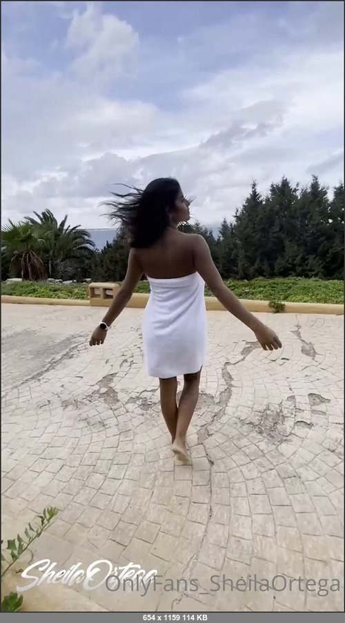 MEGA-FANS – sheilaortegaoff-23-11-2021- Dale al LIKE si quieres saber qu diablura se me ocurri hacer en el hotel  LIKE THIS IF YOU WANNA KNOW WHAT