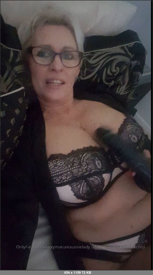 MEGA-FANS – sexymatureaussielady-02-07-2019-Mmmmm…. Oh how I love a big black cock in the morning.