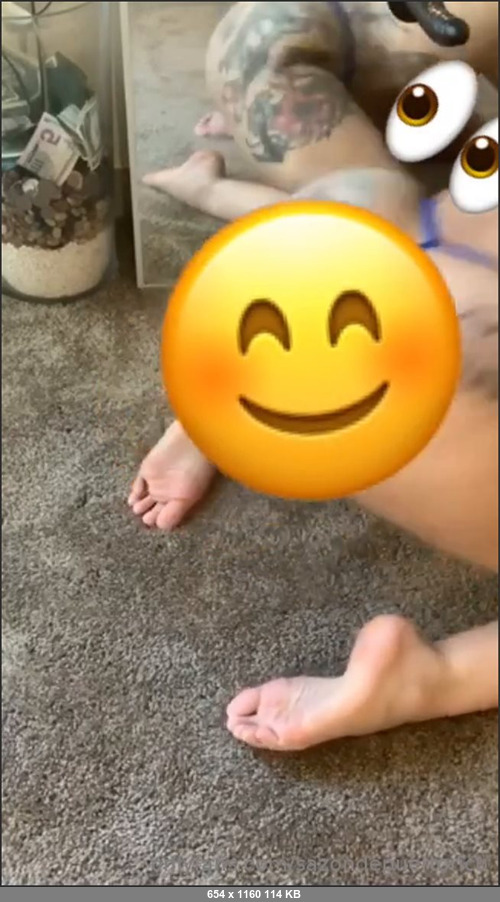 MEGA-FANS – sazondepuertorico-23-06-2019-46 Juicy fat ass twerking Look whos in the mirror