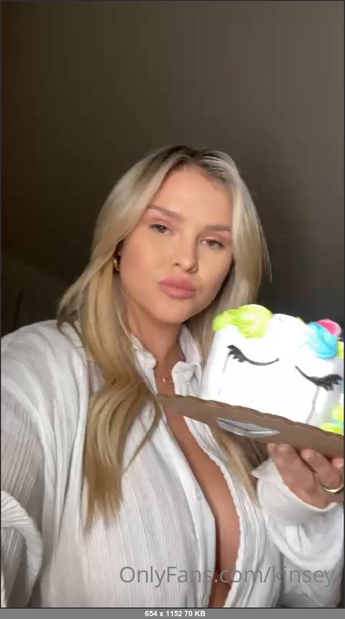 MEGA-FANS – unruly-23-08-2021-heads up baby umm guess who birthday is coming up I want to get freaking wild and celebrate in my birthday suit Ive never done anything like this and wan