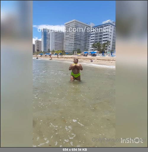 MEGA-FANS – shaneii-20-07-2020-Florida beach flash