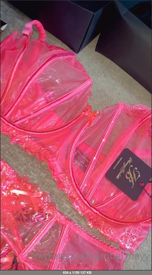 MEGA-FANS – ambermayy-13-10-2021-Wowwww love my new honey birdette