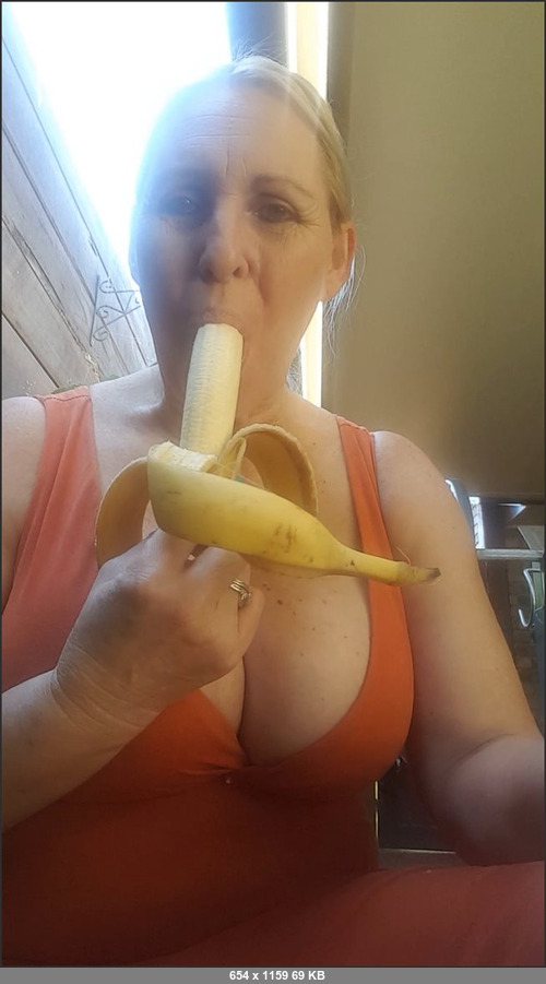 MEGA-FANS – sexymatureaussielady-12-08-2018-Remember all the health benefits I told you about bananas the other day  Well I did forget to mention they are also immensely delicious.