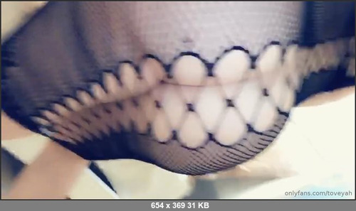 MEGA-FANS – toveyah-04-06-2019-Happy June guys   dolls