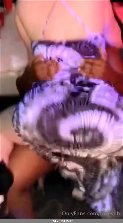 MEGA-FANS – toveyah-04-07-2019-She enjoyed this lap dance  if I get drunk your gf is not safe